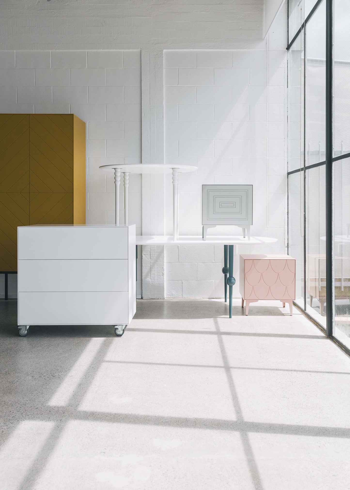 The Slim Jim Drawers - Castors